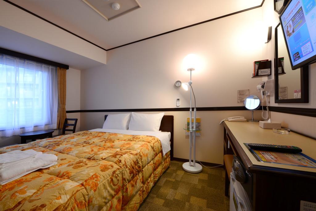 Toyoko Inn Kobe Sannomiya-Eki Higashi Εξωτερικό φωτογραφία