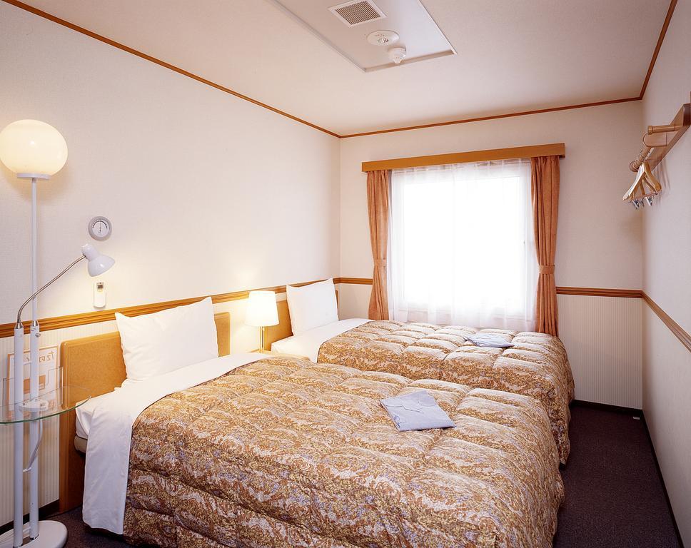 Toyoko Inn Kobe Sannomiya-Eki Higashi Εξωτερικό φωτογραφία