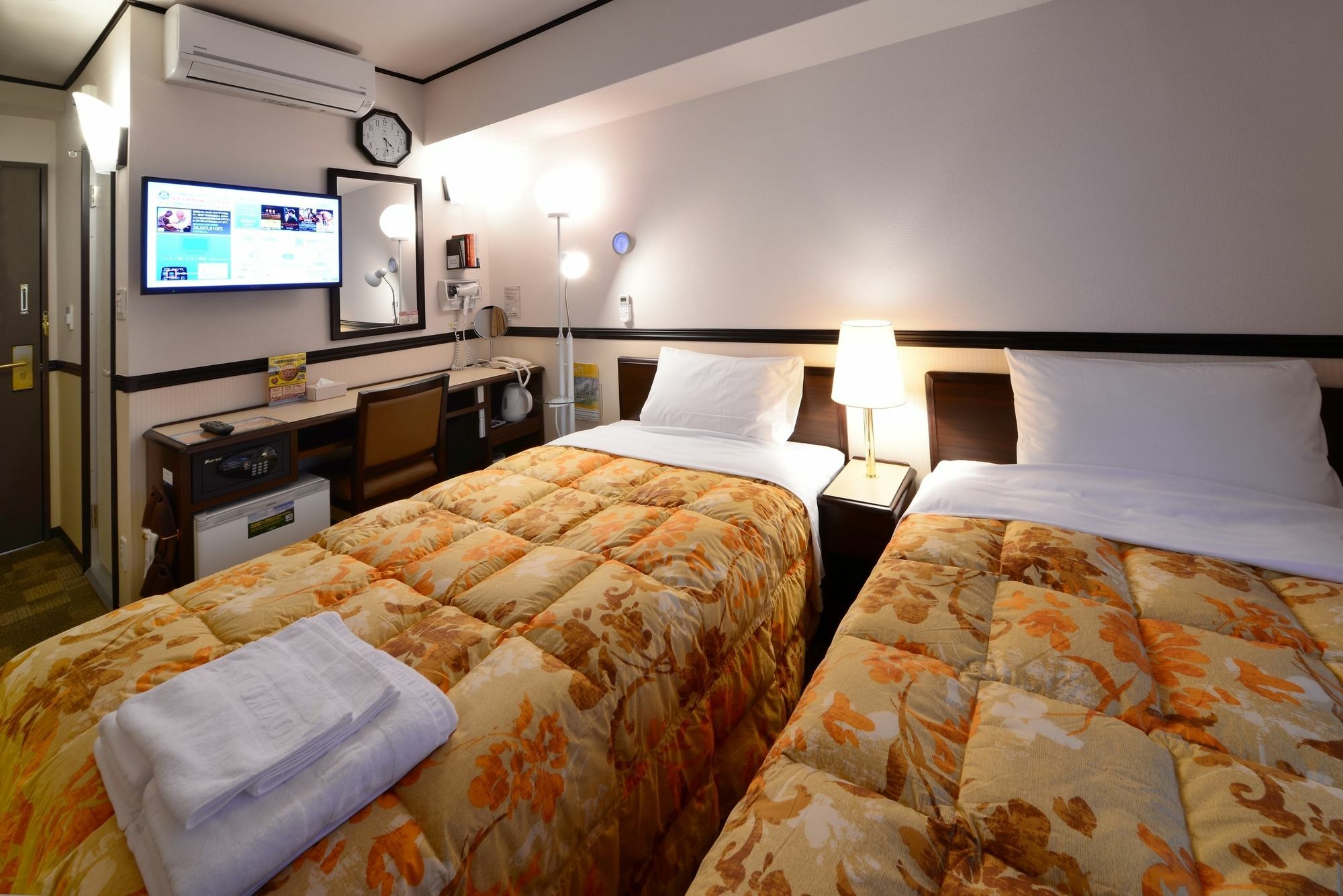Toyoko Inn Kobe Sannomiya-Eki Higashi Εξωτερικό φωτογραφία